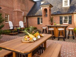 outdoor dining set
